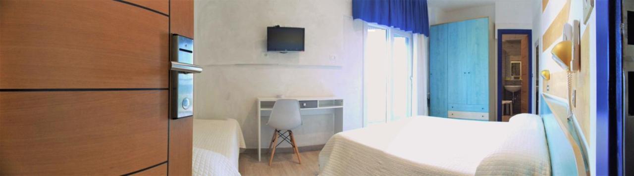 Hotel Diplomatic Riccione Zewnętrze zdjęcie