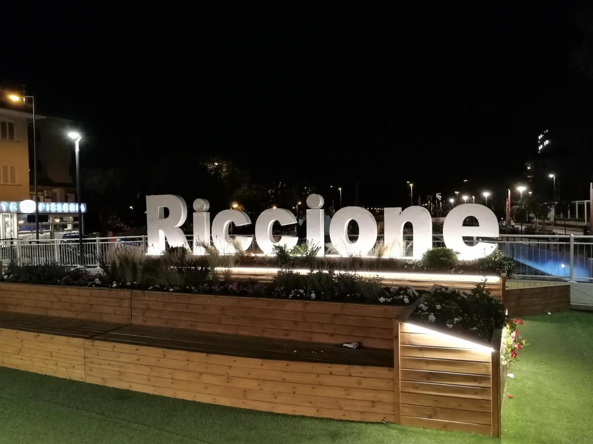 Hotel Diplomatic Riccione Zewnętrze zdjęcie