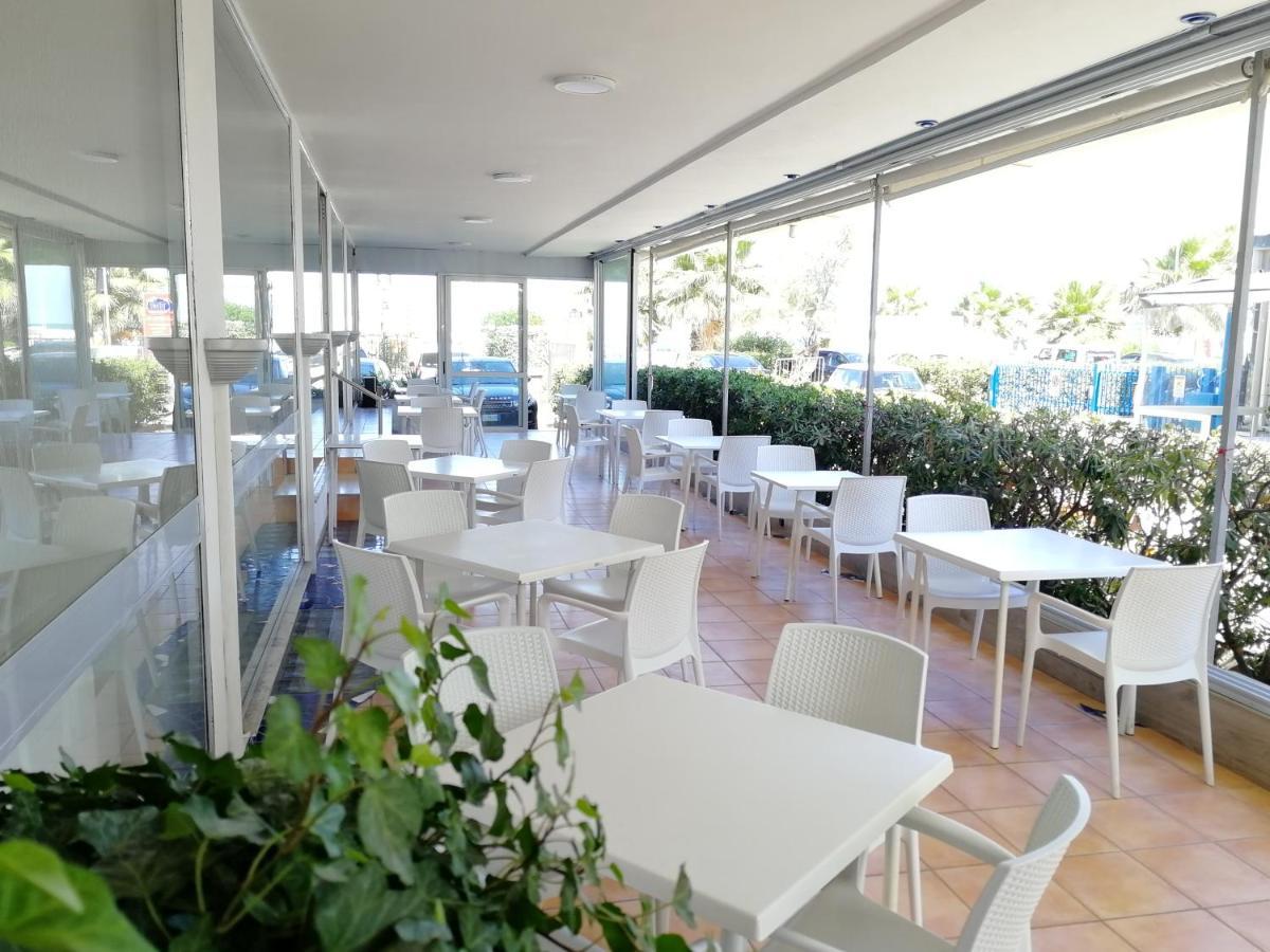 Hotel Diplomatic Riccione Zewnętrze zdjęcie