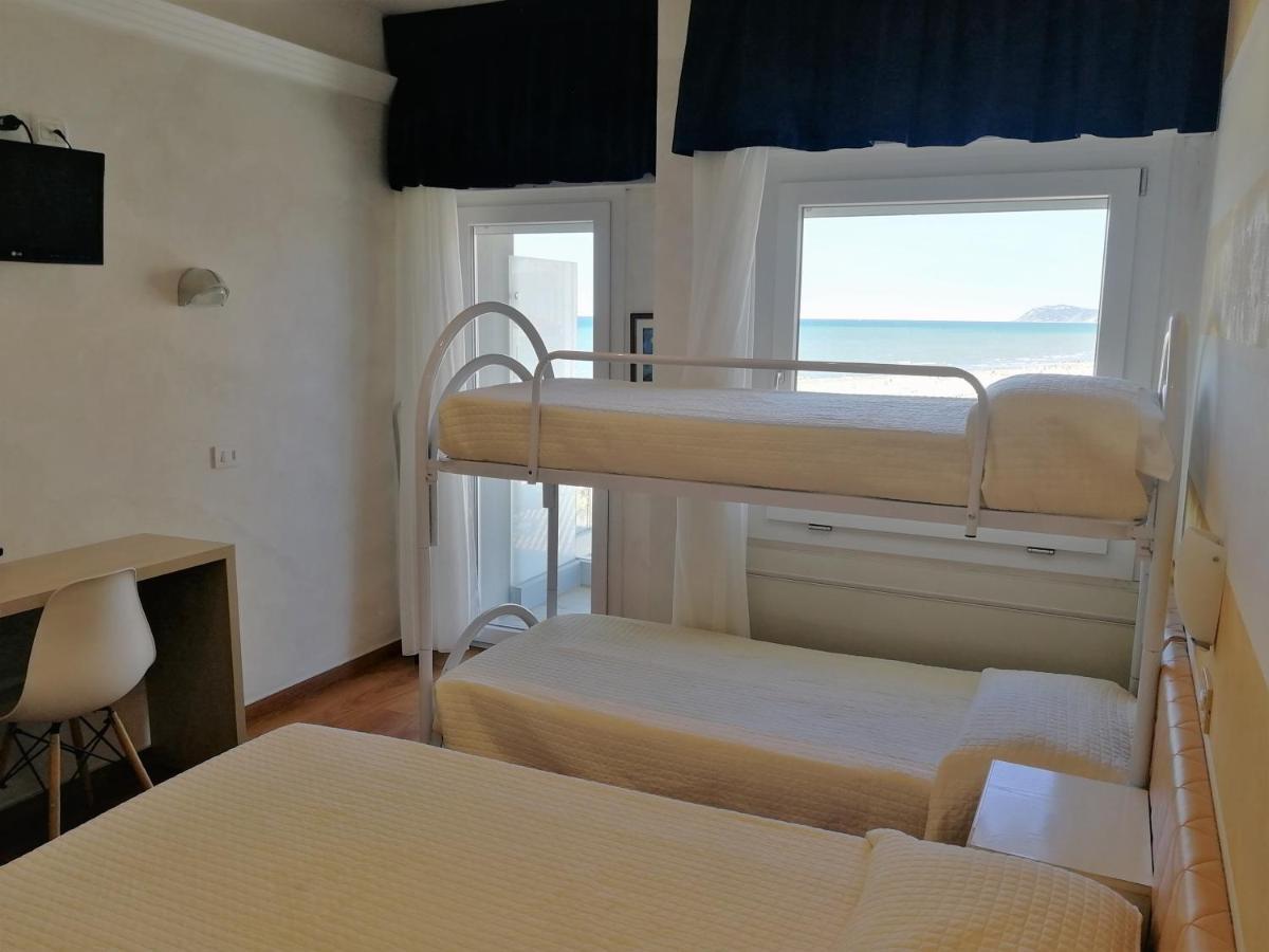 Hotel Diplomatic Riccione Zewnętrze zdjęcie