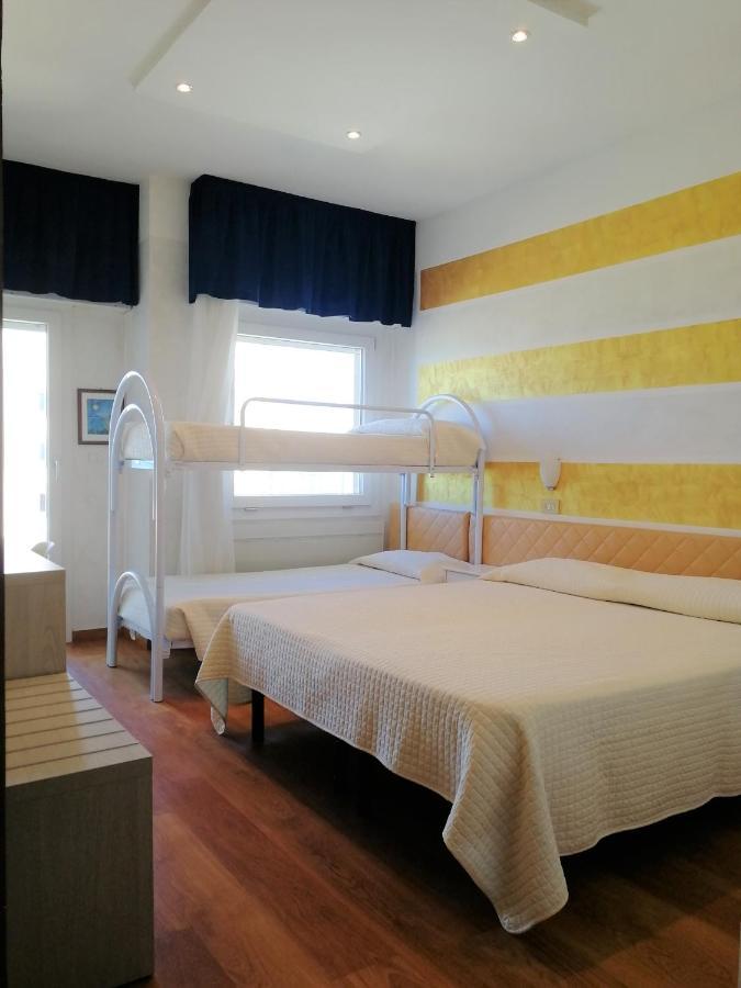 Hotel Diplomatic Riccione Zewnętrze zdjęcie