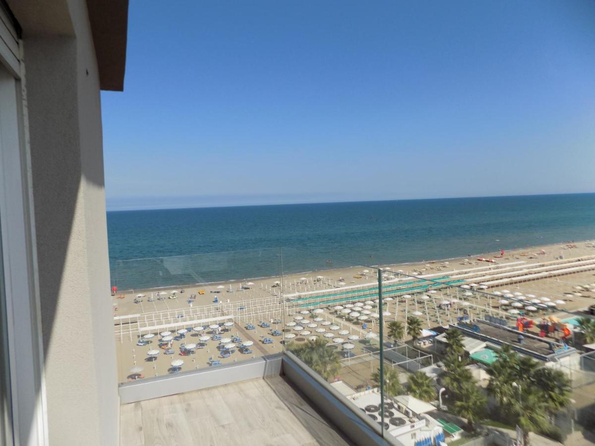Hotel Diplomatic Riccione Zewnętrze zdjęcie
