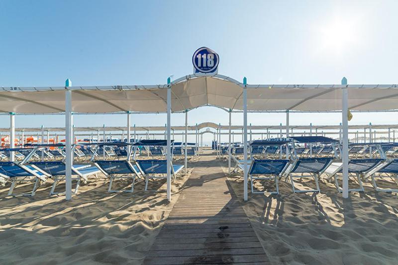 Hotel Diplomatic Riccione Zewnętrze zdjęcie