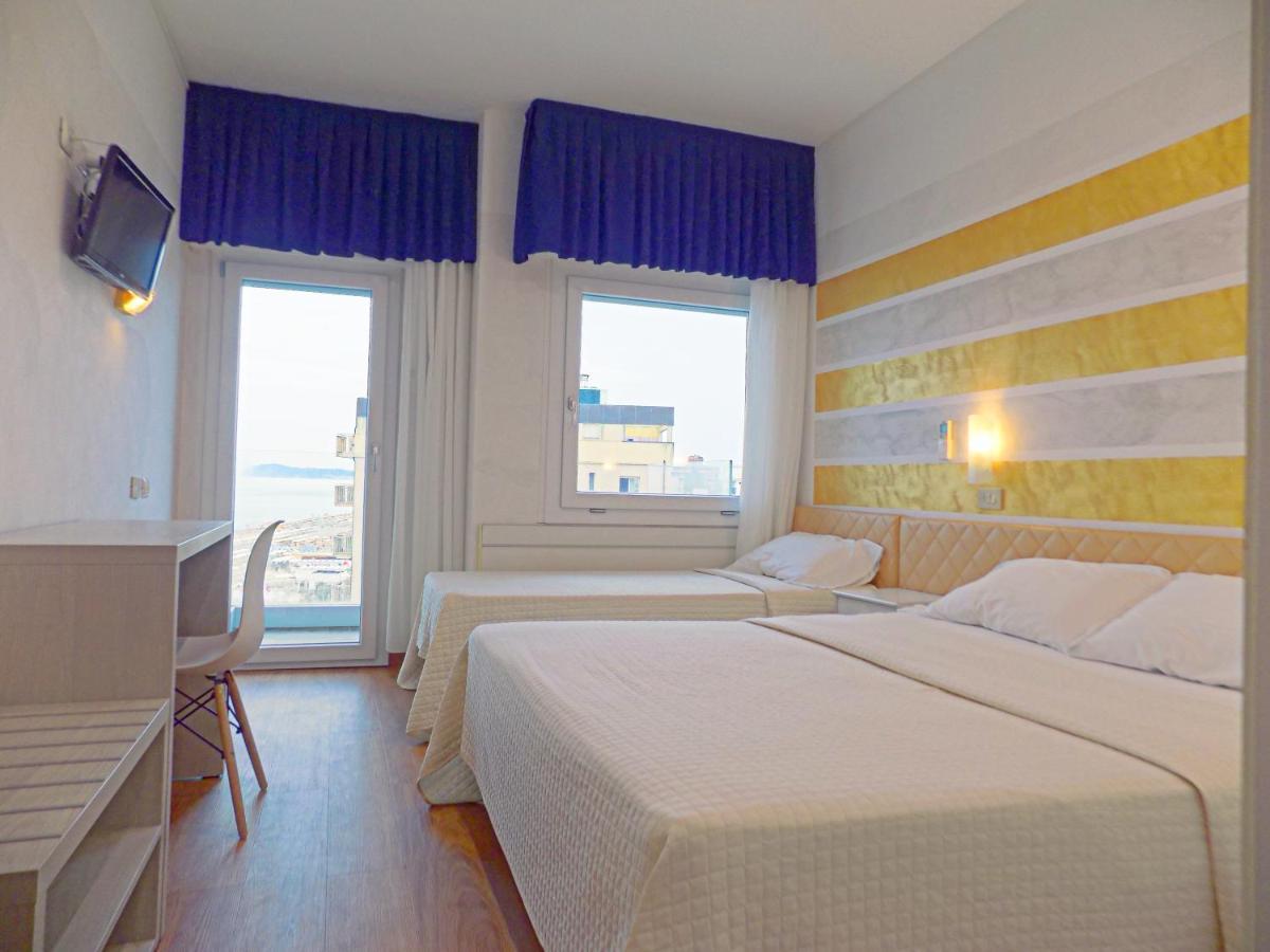 Hotel Diplomatic Riccione Zewnętrze zdjęcie