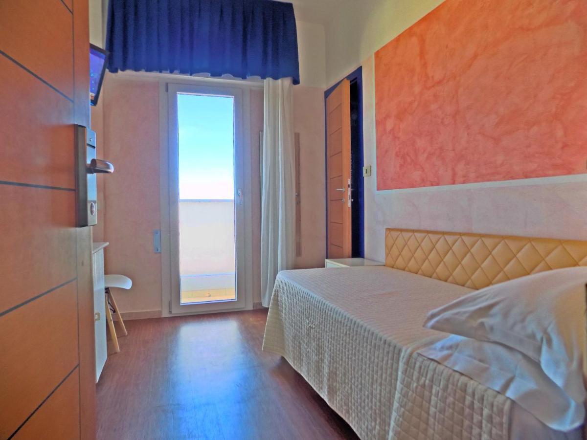 Hotel Diplomatic Riccione Zewnętrze zdjęcie