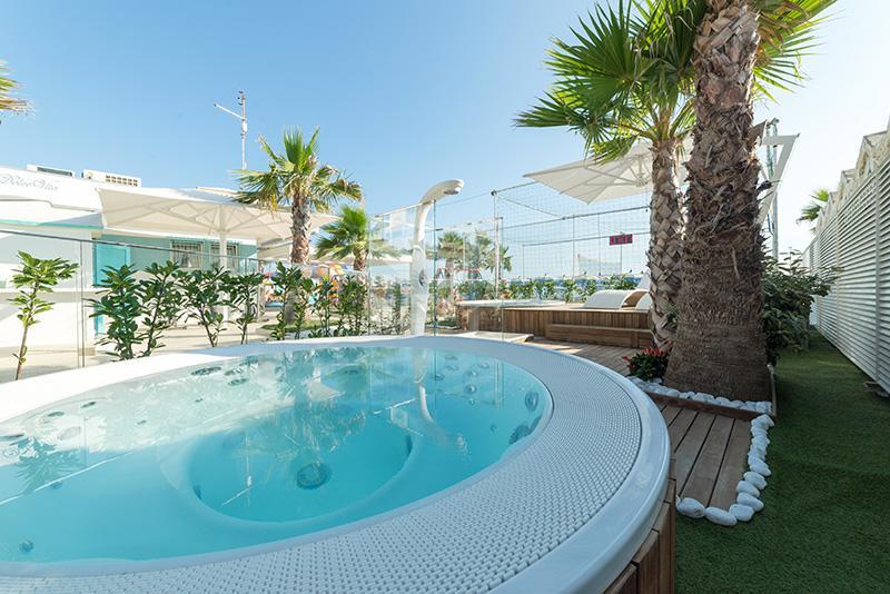 Hotel Diplomatic Riccione Zewnętrze zdjęcie