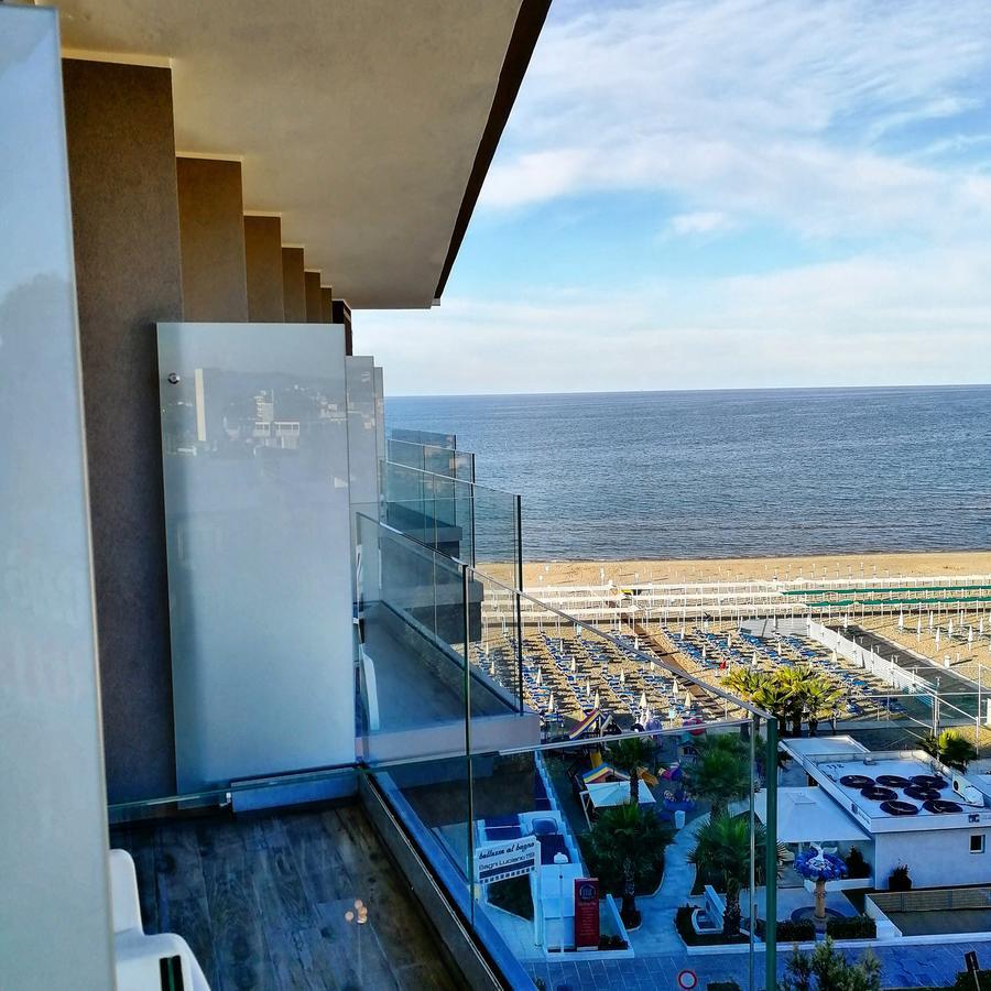 Hotel Diplomatic Riccione Zewnętrze zdjęcie